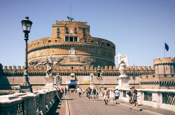 dress code to visit Castel Sant'Angelo