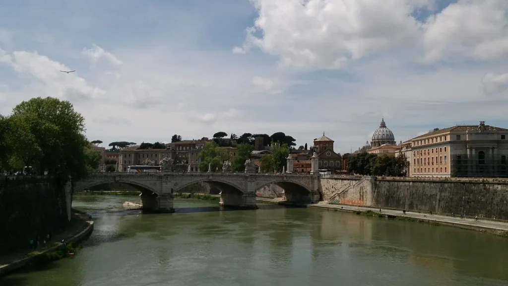 Tiber river in Rome bridge